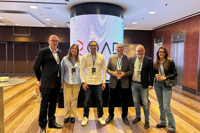 Discovery Informatique brille à Barcelone : Lauréat du QAD Target Achievement Award lors du TeamWork de 2024 